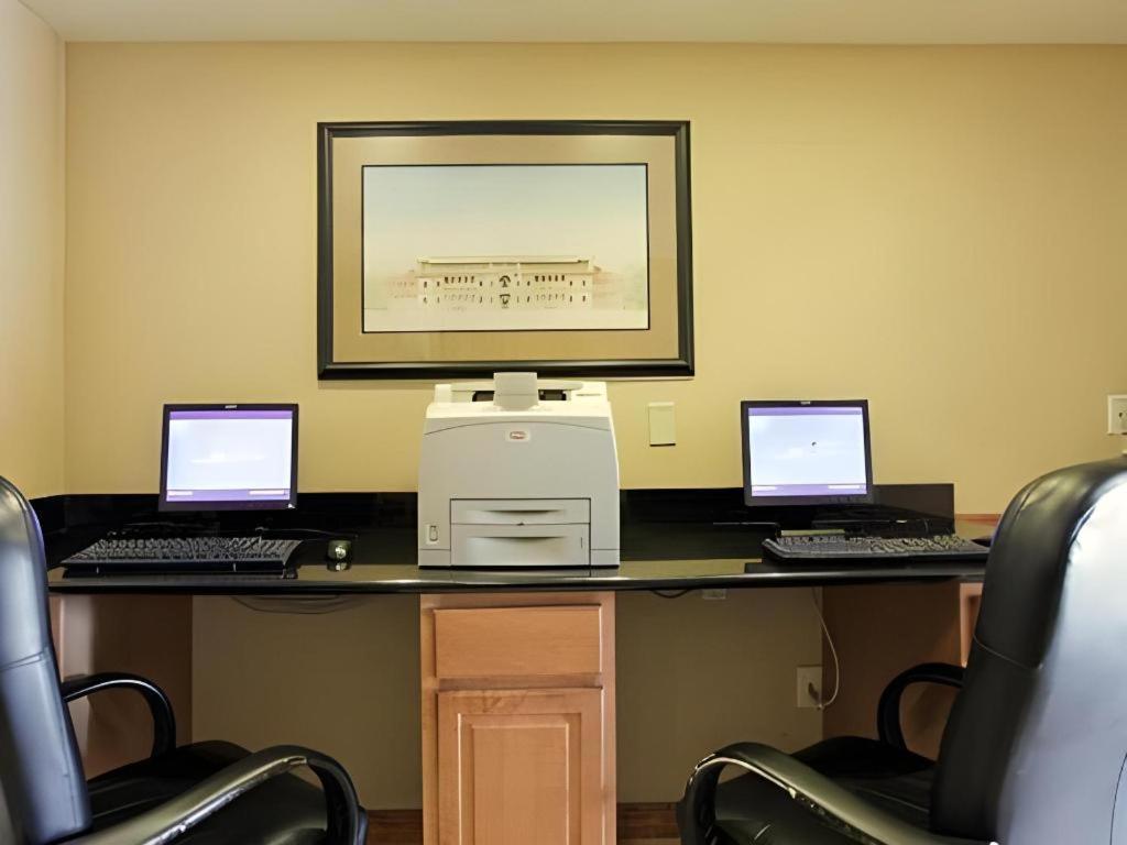 Comfort Inn & Suites Watford City Kültér fotó